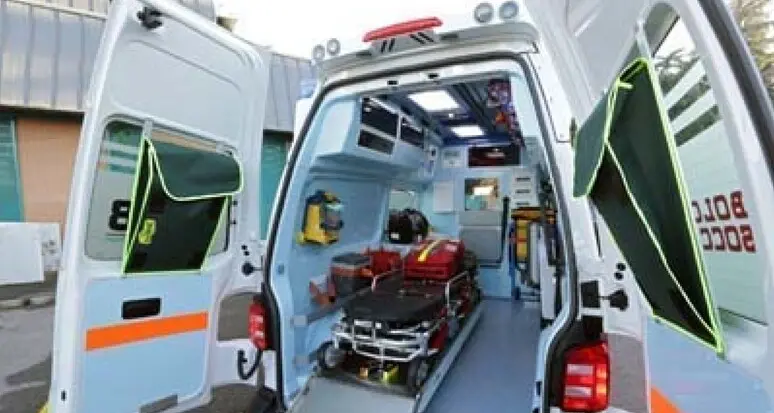 Infortunio sul lavoro alla Fructus di Vilpiano, camionista in ospedale