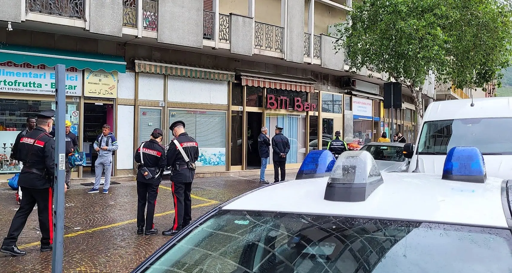 «Luoghi di spaccio», a Bolzano il Comune chiude il Bar Biti e il Bar Cristallo