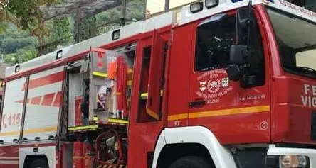 Renon, fermato un piromane: aveva appiccato un incendio nella boscaglia lungo la strada