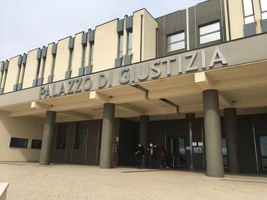 Anziana uccisa a colpi di pietra, al vaglio la posizione del marito
