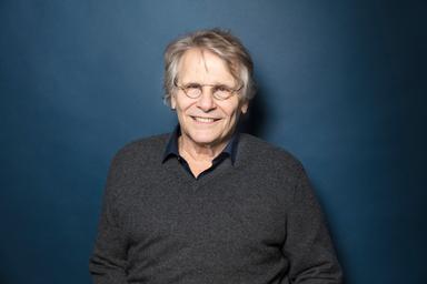 'L'occhio del lupo' rivive in teatro con la voce di Daniel Pennac