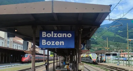 Treno diretto Bolzano-Innsbruck, contratto esteso al 2025