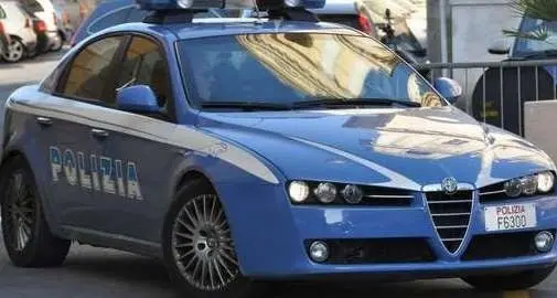 Bolzano, tenta di rapinare una minorenne in via Resia: arrestato