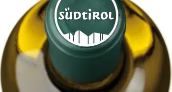 Alto Adige: sulle bottiglie di vino ci sarà la scritta \"Suedtirol\", solo in tedesco
