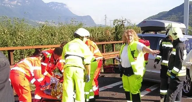 Appiano, scontro all’incrocio: due donne ferite lievemente