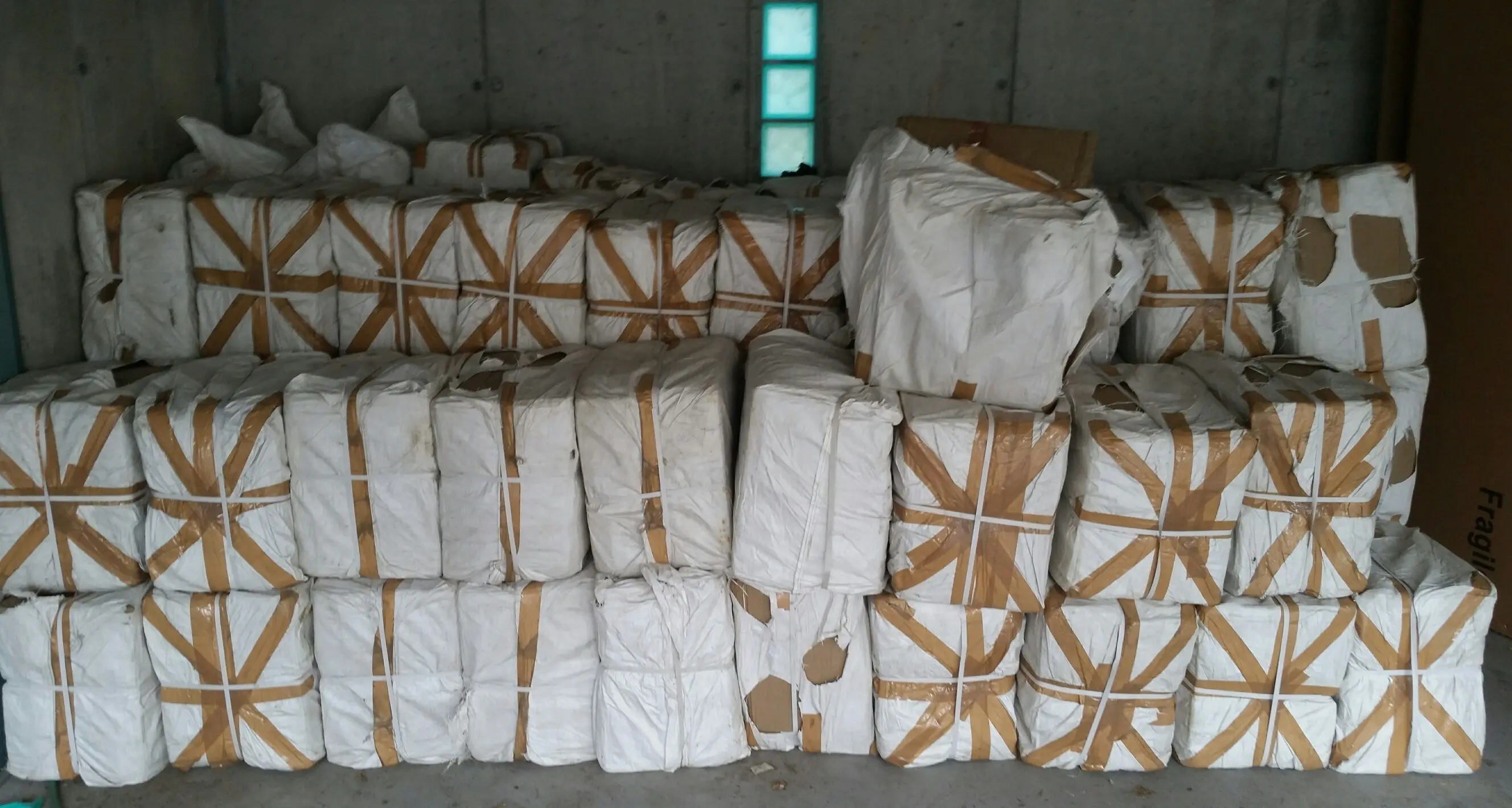 Bressanone, le fiamme gialle sequestrano 670 chili di tabacco di contrabbando