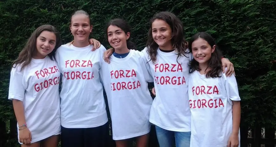 Le T-shirt e una festa per dire «Forza Giorgia»