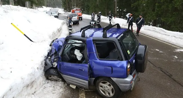 Schianto nei pressi di Meltina: cinque feriti, uno è grave