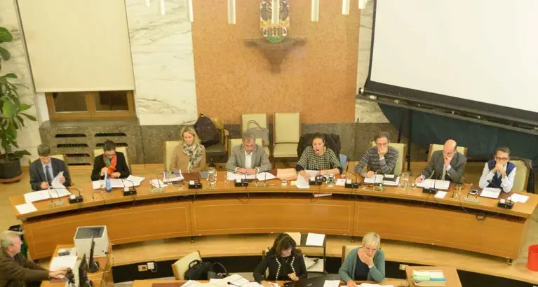 Balzarini: «Manovra senza investimenti e benefici alla città»