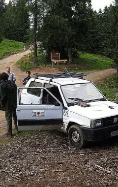 Val Passiria: distrugge auto di servizio forestale condannato a pagare tutti i danni