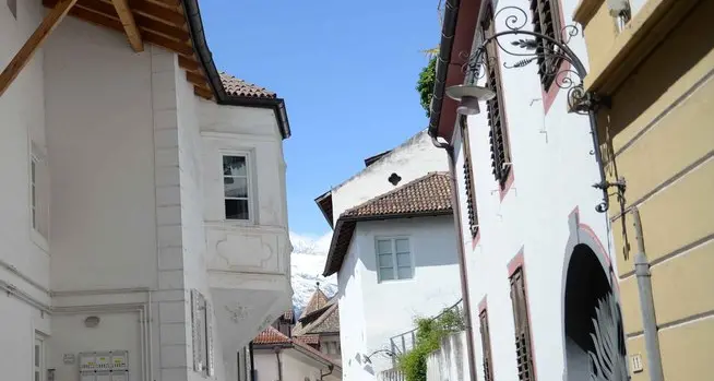 Pestaggio in pieno centro I residenti: «Siamo stufi»