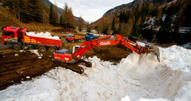 Sulle piste della Val Martello, la neve lasciata in “letargo” d’estate