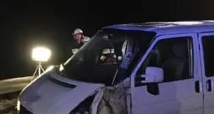 Val d’Ega, furgone contro la roccia