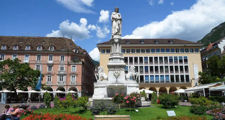 Prezzi degli alberghi Bolzano più cara di Roma