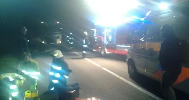 Motociclista contro trattore, grave