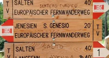 Toponomastica in Alto Adige, l'Alpenverein: \"Difficile sostituire i cartelli monolingui\"