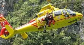 Precipita nel canaloneGravissima turista tedesca
