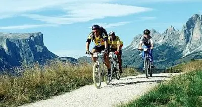 Val Gardena: su e giù per le montagne, ecco la Sellaronda Hero Bike Marathon