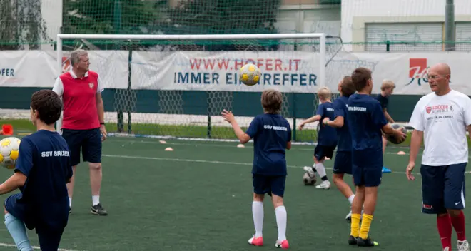 Arsenal, lezioni doppie ai baby del Brixen