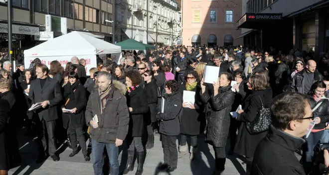 Spending review a scuola: addio gite scolastiche