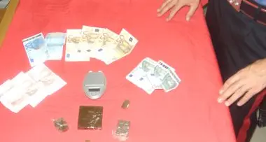 Spacciava vicino al Sert, arrestato bolzanino