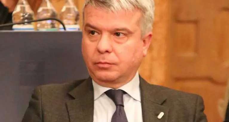 Calabrò, caso politico sulla nomina in Carispa