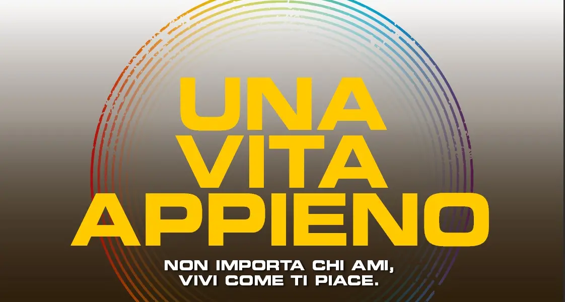 Bolzano, campagna \"Coming Out di Centaurus nei cinema e alle fermate del bus