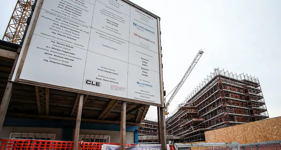 Cantieri Cle bloccati, la rabbia dei soci