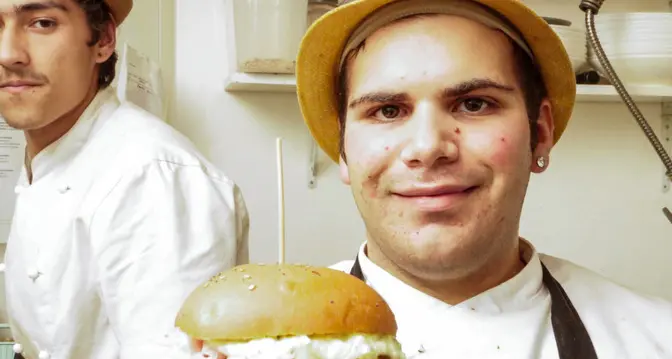 Pasqua: in tavola hamburger in salsa bolzanina e tagliatelle di canapa