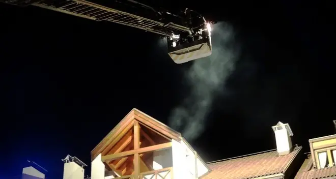 I vigili lanciano l’allarme: canne fumarie a rischio