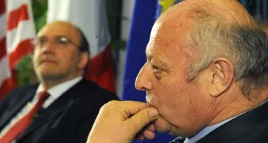 Costi, nuova campagna contro l'autonomia