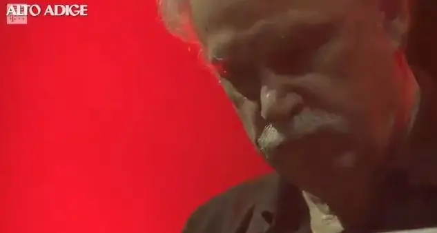 Vent'anni di dance music in otto minuti: lo show di Giorgio Moroder