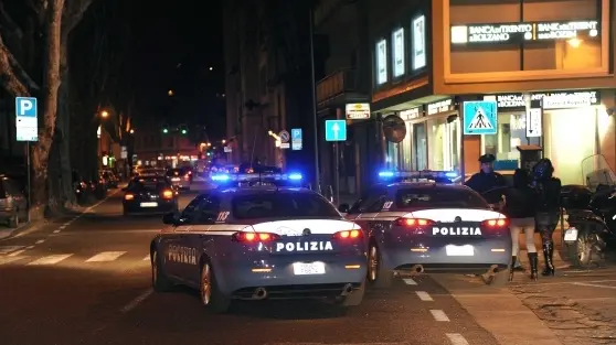 Bolzano, romeno aggredisce i poliziotti: arrestato