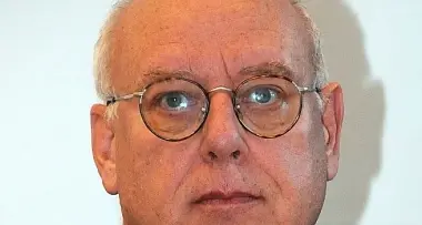 Tait: tagliare al massimo 100 letti
