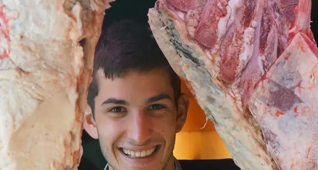 I macellai altoatesini «Il nostro speck è fatto con carni doc»