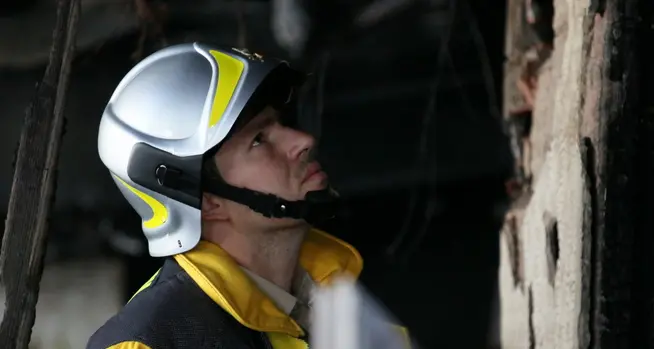Incendio al New Pub, il video: niente fumo prima del rogo