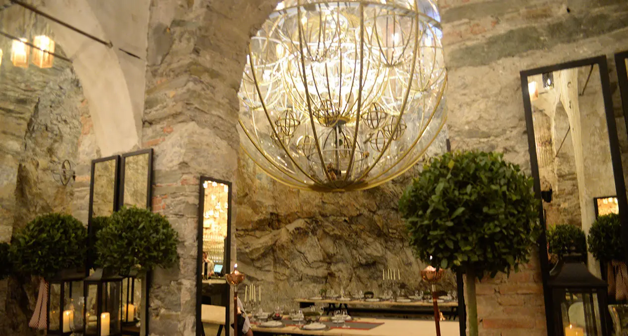 Palla natalizia da record nelle antiche cantine