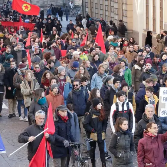 Ragazzo picchiato, in 600 al corteo contro CasaPound