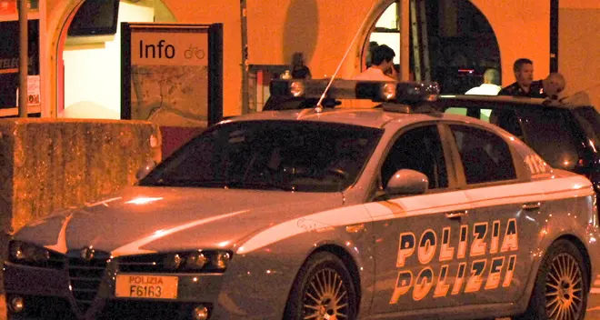 Rischia il linciaggio, salvato dalla polizia