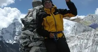 L'alpinista altoatesina Tamara Lungerconquista il Lhotse a 23 anni: è record