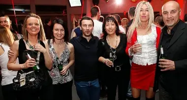 Bolzano, voglia di anni Ottanta: in tanti si sono divertiti alla festa «I love 80's» FOTO
