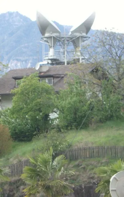 «Basta antenne nei centri abitati»
