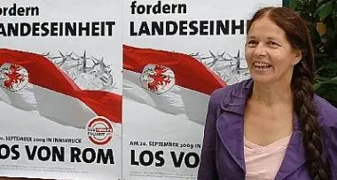Alto Adige: manifesti sequestrati, Eva Klotz presenta ricorso