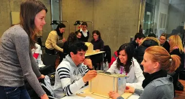 Bolzano: torna «Eurac Junior», ovvero la ricerca entra nelle aule scolastiche