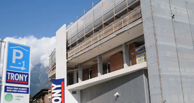 Merano: bazar cinese nei locali dell’ex Trony