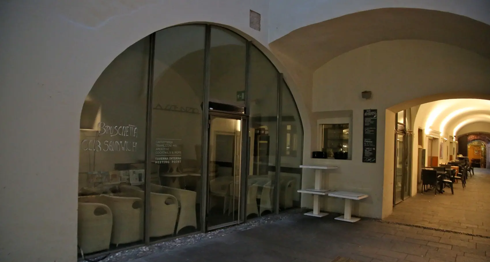 Bolzano: il Comune chiude il Bar Assenzio, ma al sindaco dispiace