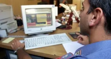 Griffe taroccate in internet: sequestrati decine di siti