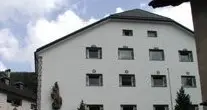 Ortisei, una cappella «ostacola» la strada verso San Giacomo