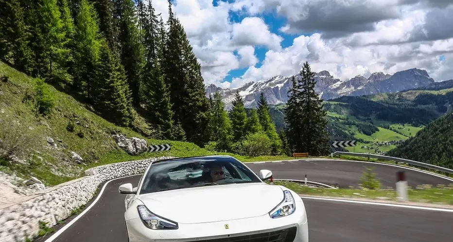 La nuova Ferrari per lanciare il turismo altoatesino