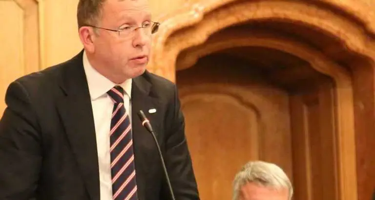 Energia, sotto accusa assunzioni e acquisti di Sel
